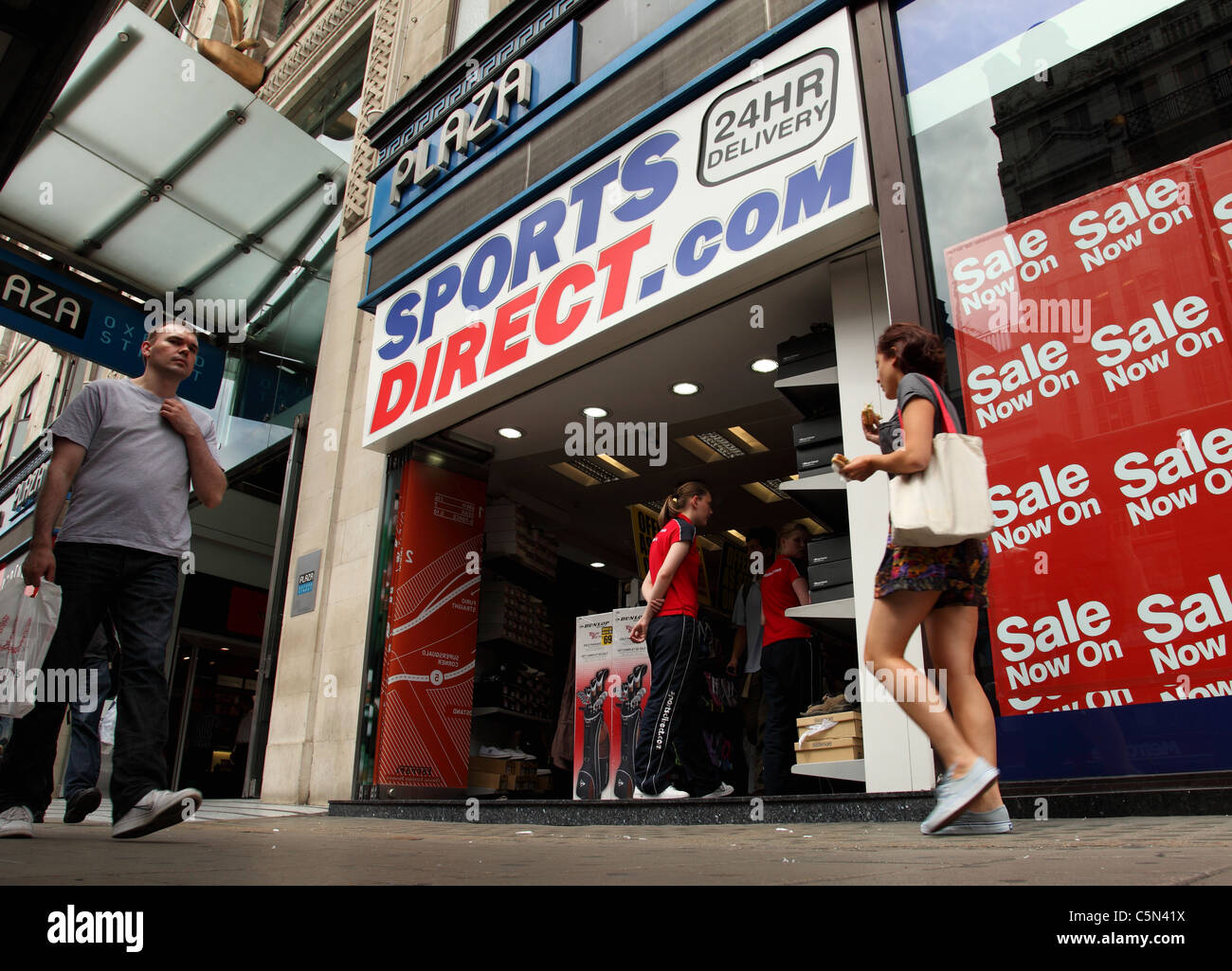 A Sports Direct.com store on Oxford Street, London, England, U.K. Stock Photo