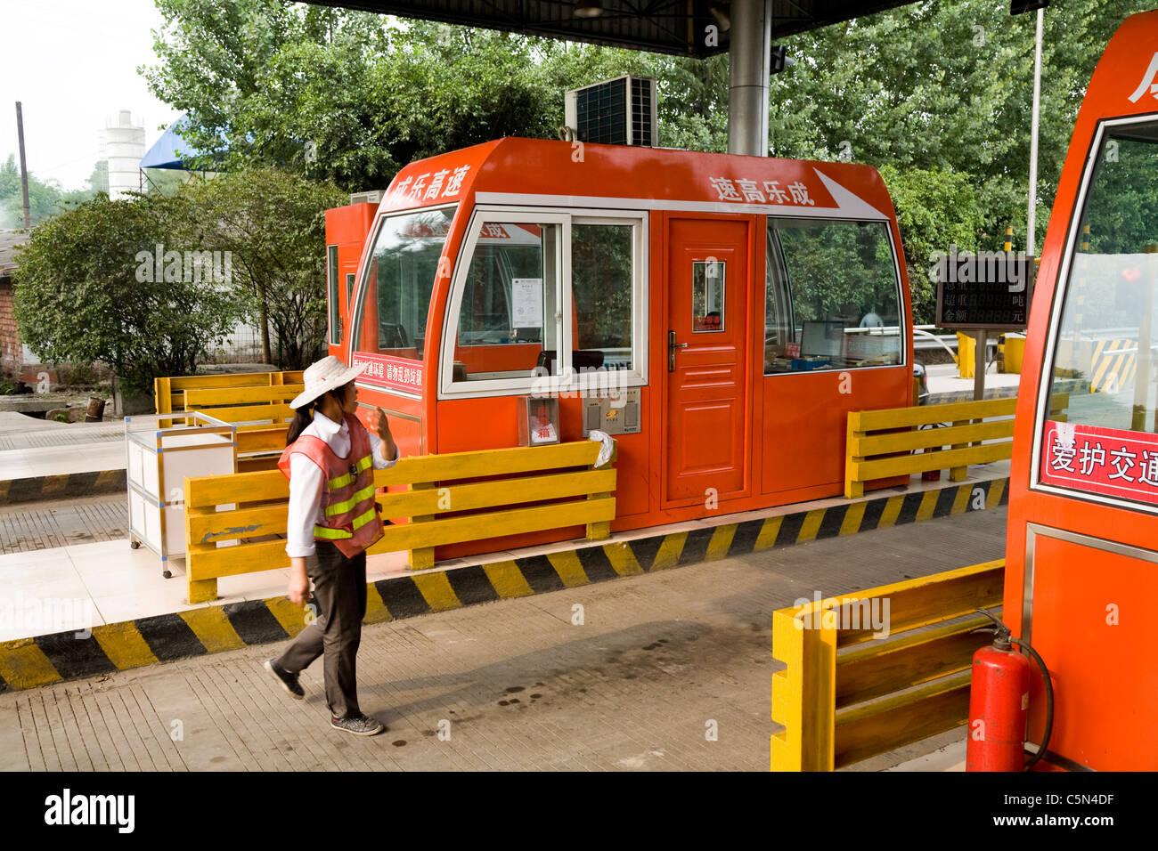 Toll cashier hi-res stock photography and images - Alamy