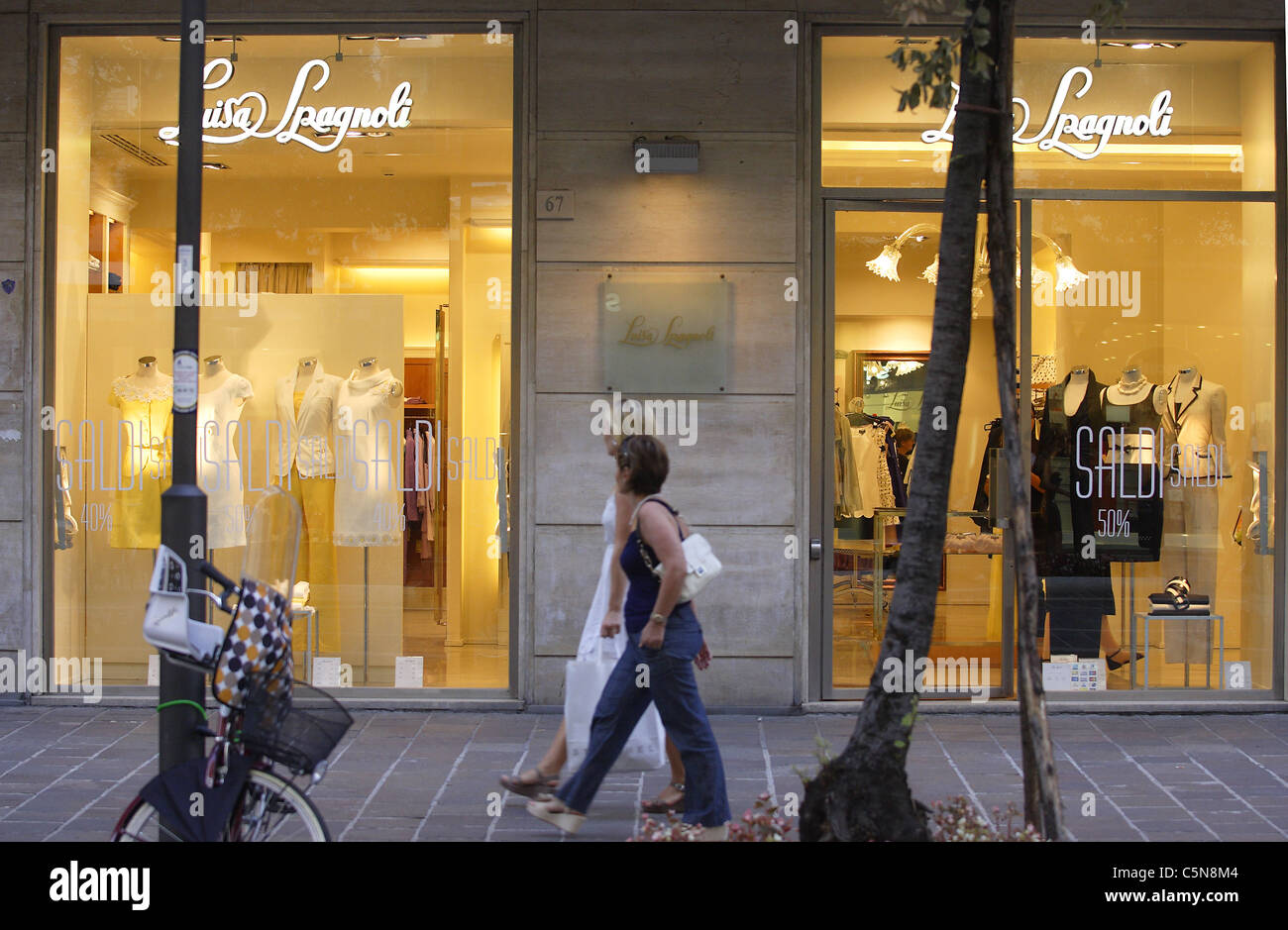 Shoppers on the streets in Pescara, Italy. Stock Photo