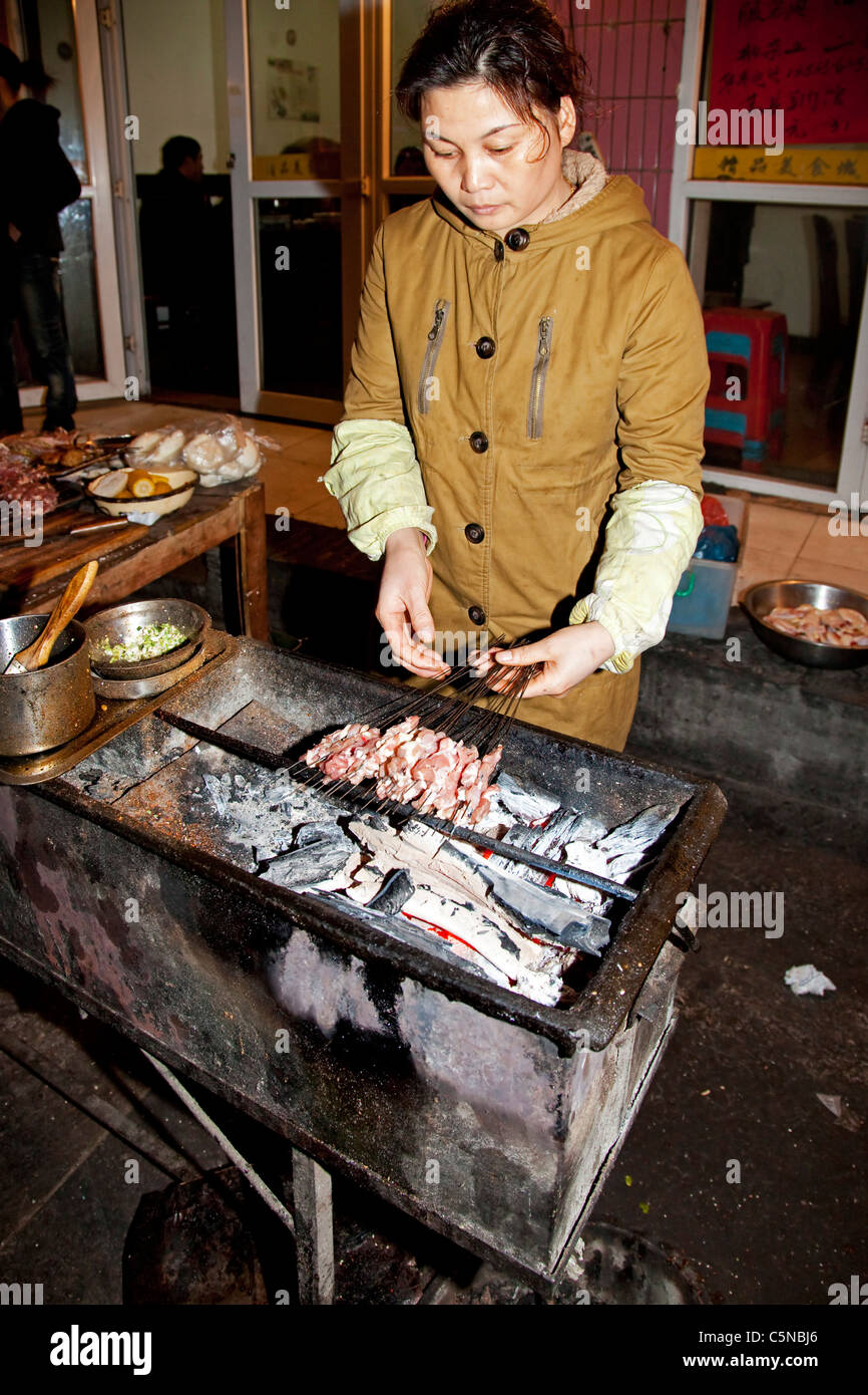 Street restaurant, Hefei, Anhui province, China Stock Photo