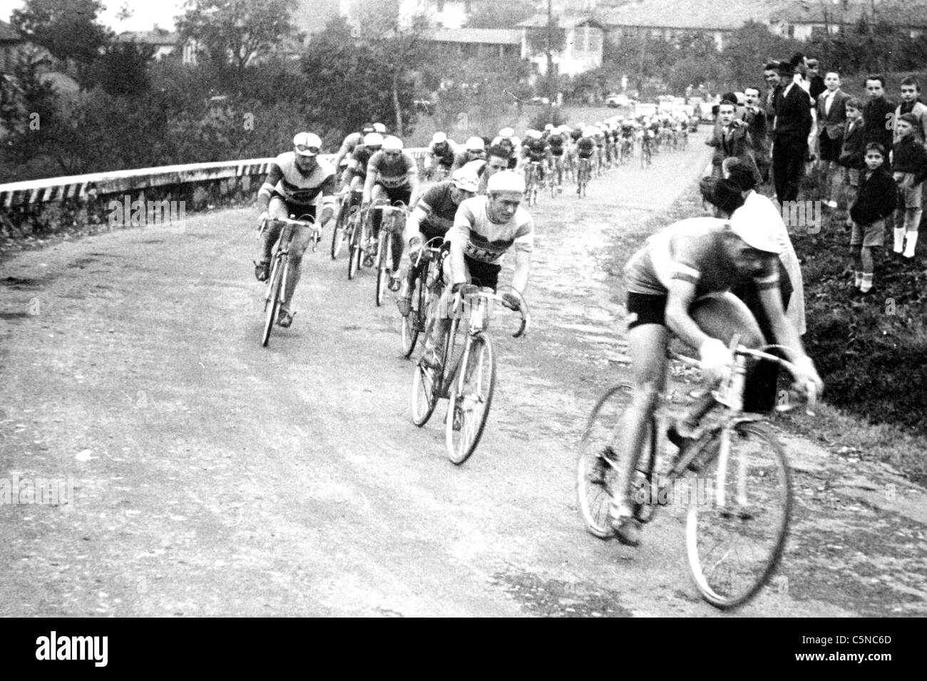 italy, cycling race, fausto coppi, dezan, ortelli, 1946 Stock Photo