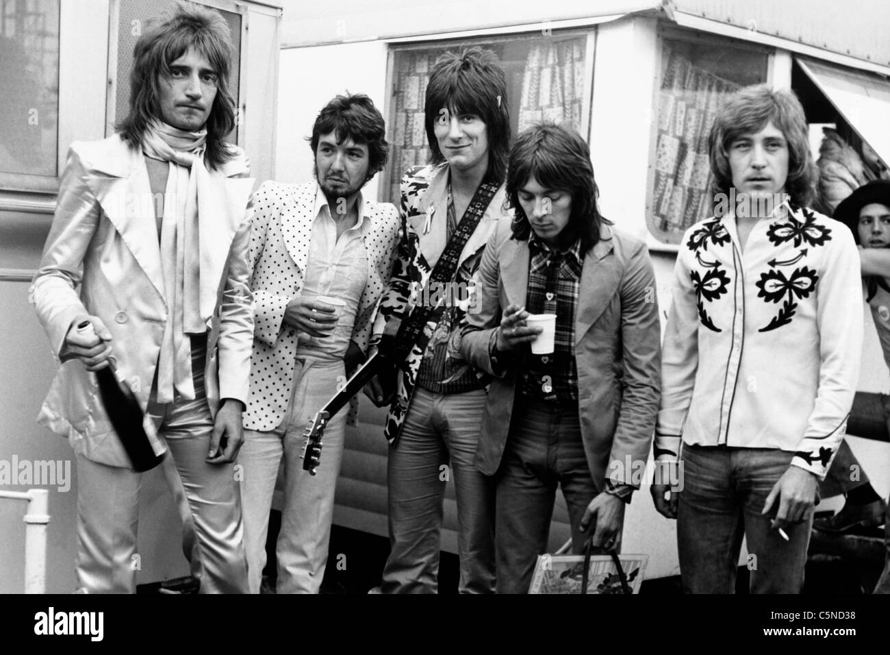 rod stewart, 1972, with the band faces Stock Photo