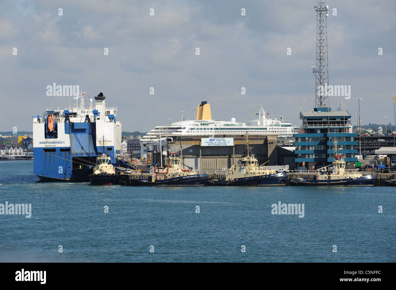 Port of Southampton England UK Stock Photo - Alamy