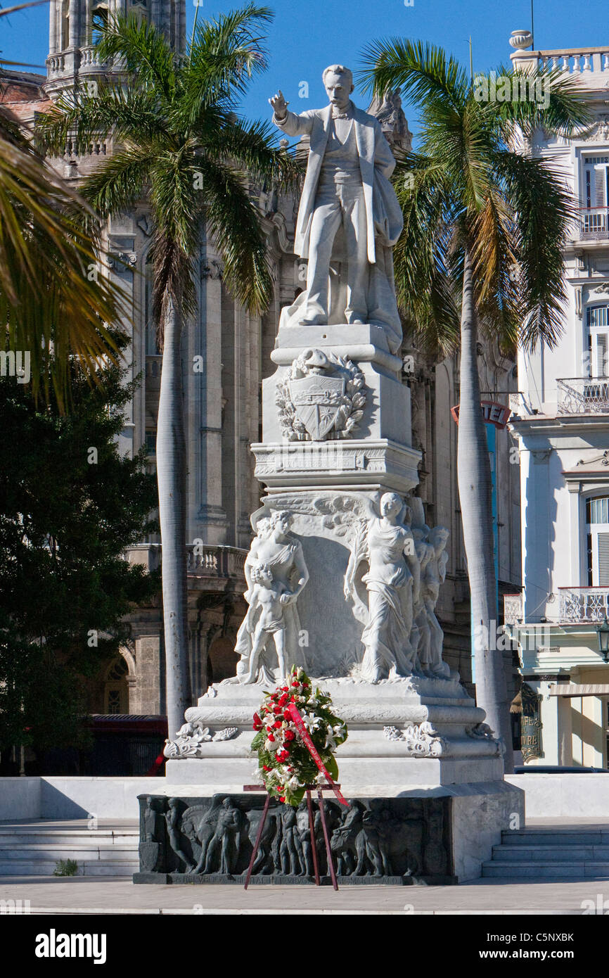 Cuba, Havana. Statue of Jose Marti, National Hero. Parque Central, Central Havana, sculpted by Jose Villalta Saavedra in 1905. Stock Photo