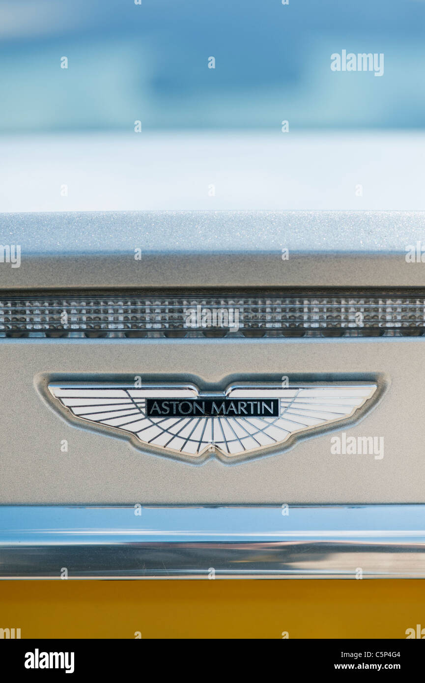 Aston Martin ロゴ入り収納ボックス Aston Martin ロゴ入り収納ボックス アクセサリー