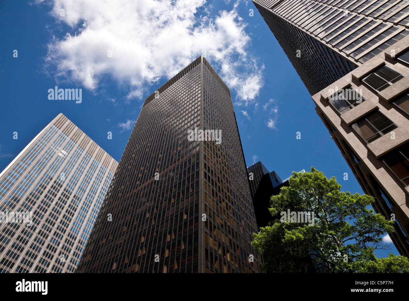 Seagram building 375 park avenue hi-res stock photography and images ...