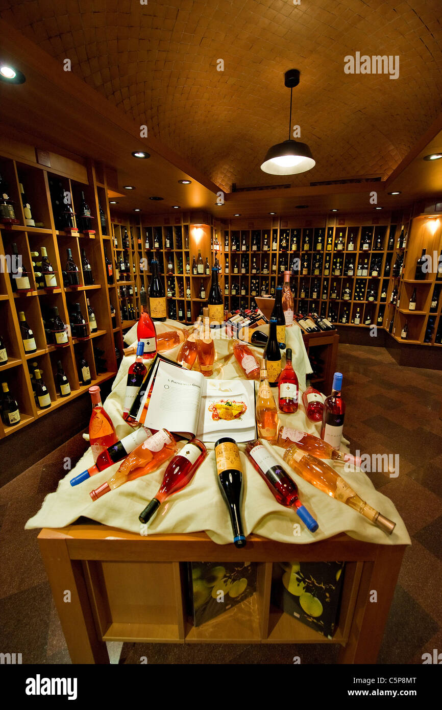 Wine bar, Peck grocery store, Milan, Lombardy, Italy Stock Photo Alamy