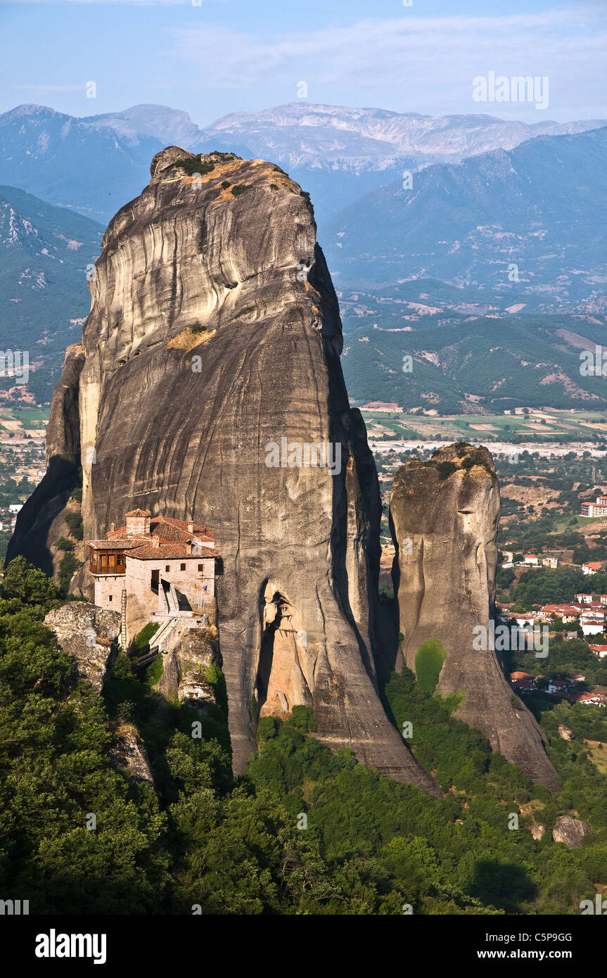 the monastery of Roussanou and the strange rock formations of the Meteora near Kalambaka, in Thessaly, central Greece Stock Photo