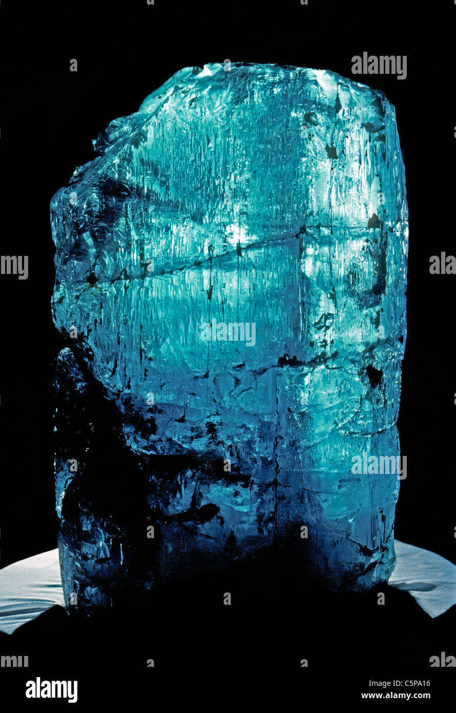 Among the world s largest gemstones is this 42 lb. 92.4 kg aquamarine on display at the showroom of jeweler H. Stern in Rio de Janeiro Brazil Stock Photo Alamy