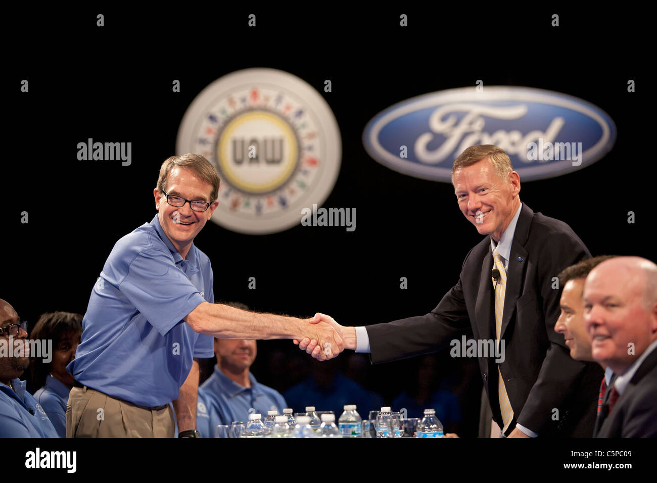 United Auto Workers and Ford Motor Company Begin Contract Negotiations Stock Photo