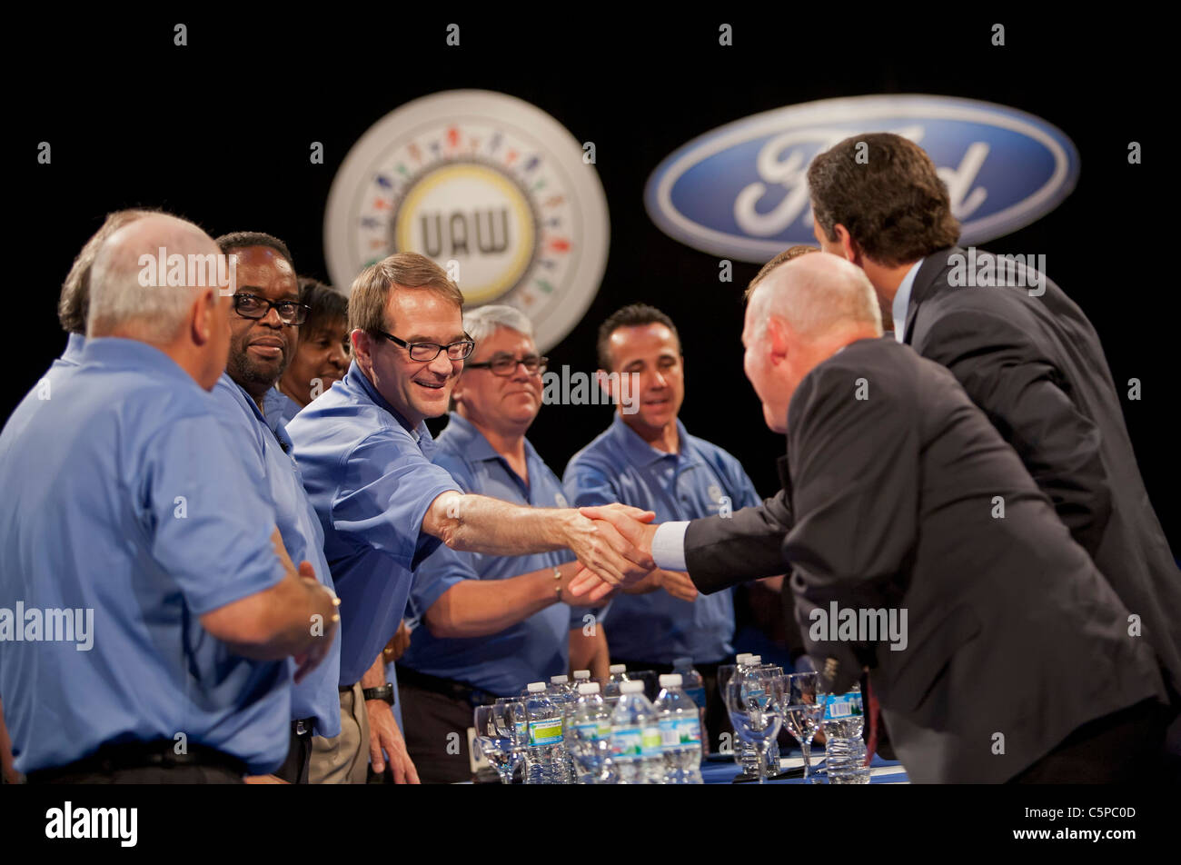United Auto Workers and Ford Motor Company Begin Contract Negotiations Stock Photo
