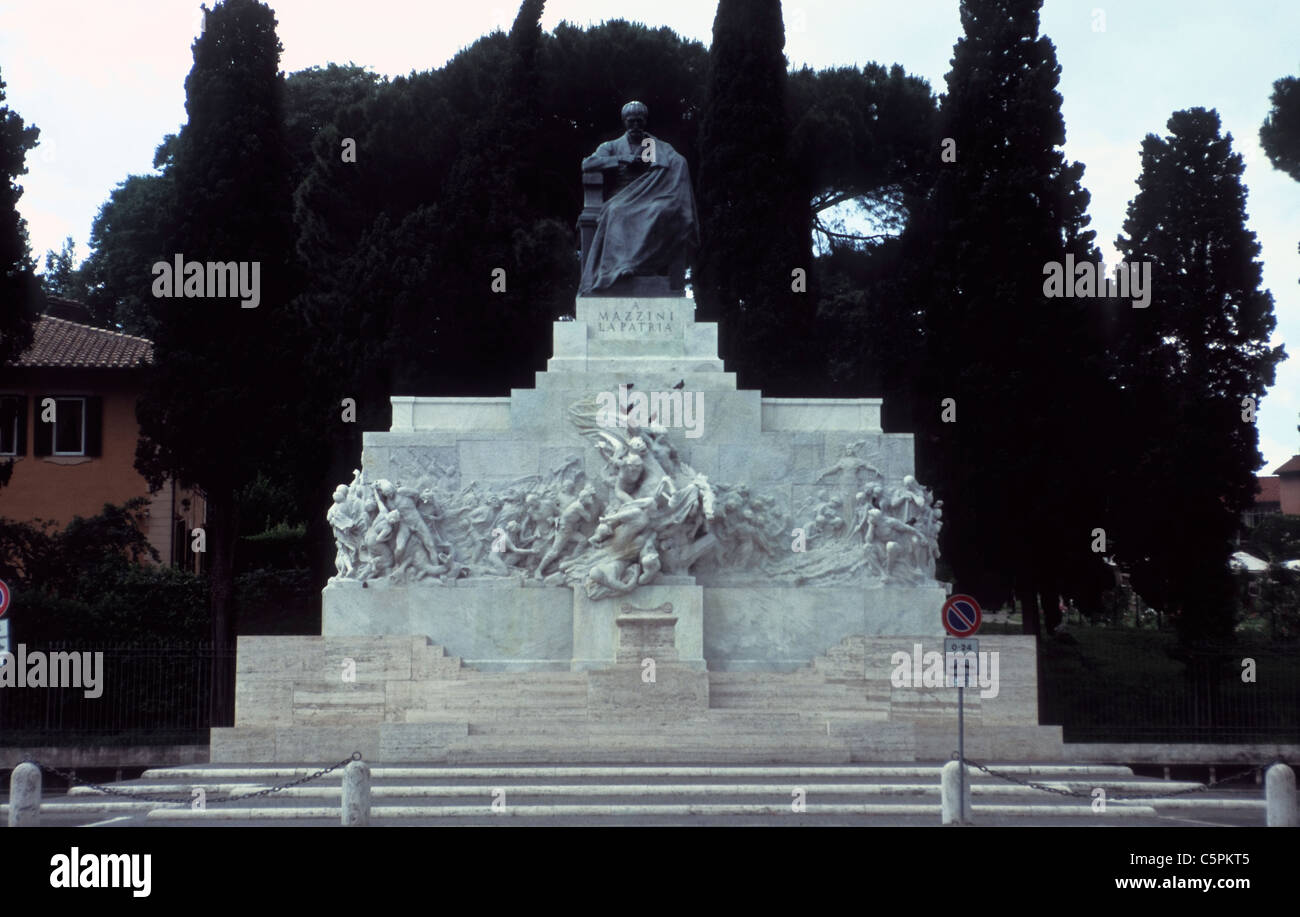 Monument to Giuseppe Mazzini, Rome [...] Stock Photo