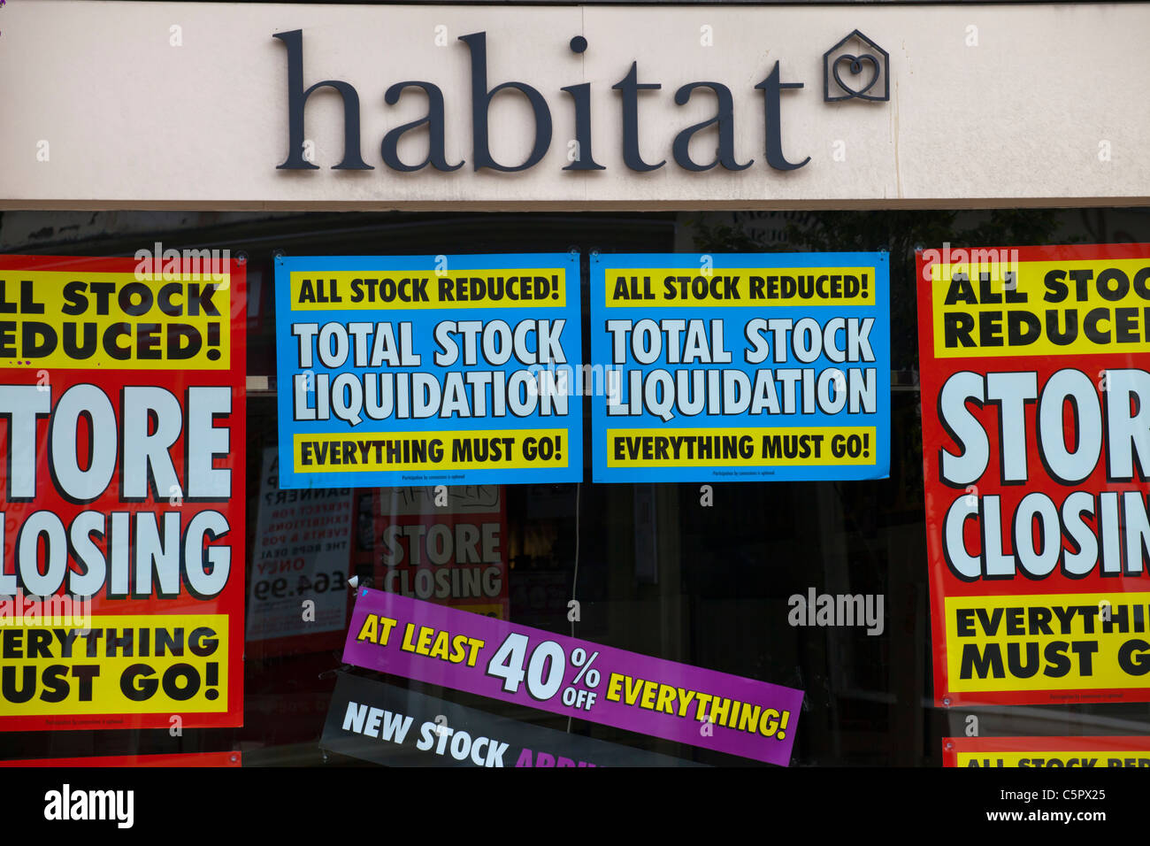 Habitat Store Closing Down Sale Stock Photo Alamy