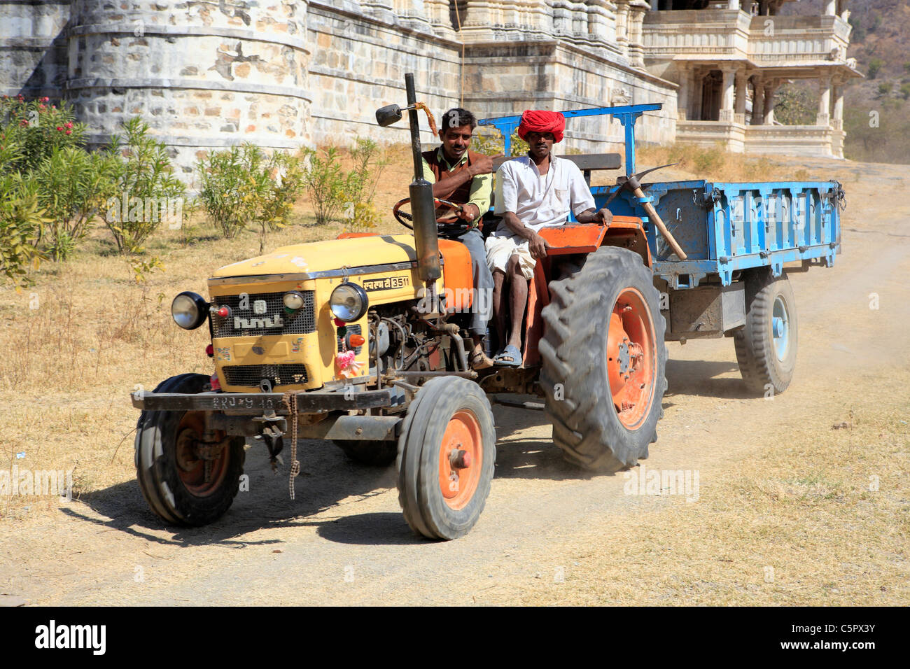 tractor-on-the-road-ranakpur-india-C5PX3Y.jpg