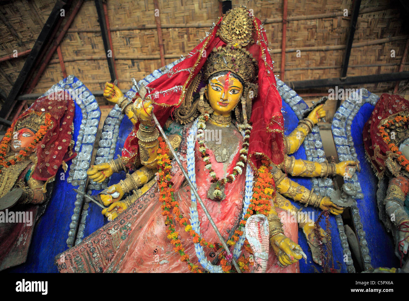 Arts and craft hi-res stock photography and images - Alamy