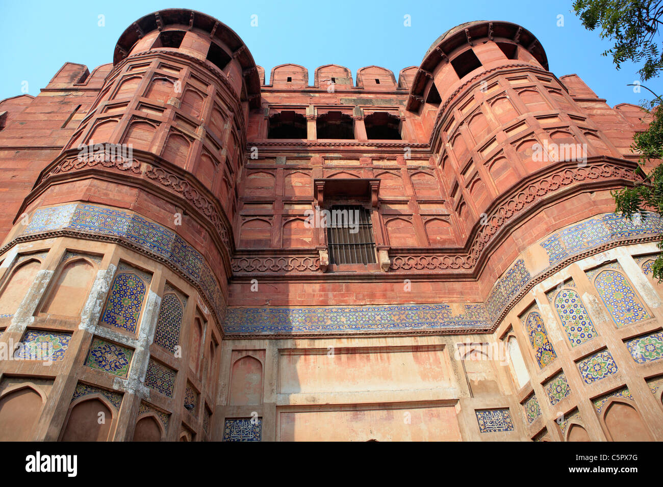 Red Fort, UNESCO World Heritage site, Amar Singh gate (1565-1573), Agra, India Stock Photo