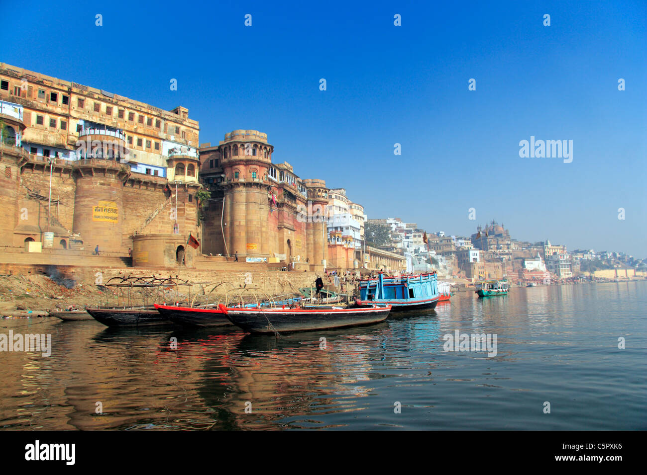 Varanasi (Benares, Benaras, Banaras), Hindu holy city on Ganges (Ganga), state Uttar Pradesh, India Stock Photo