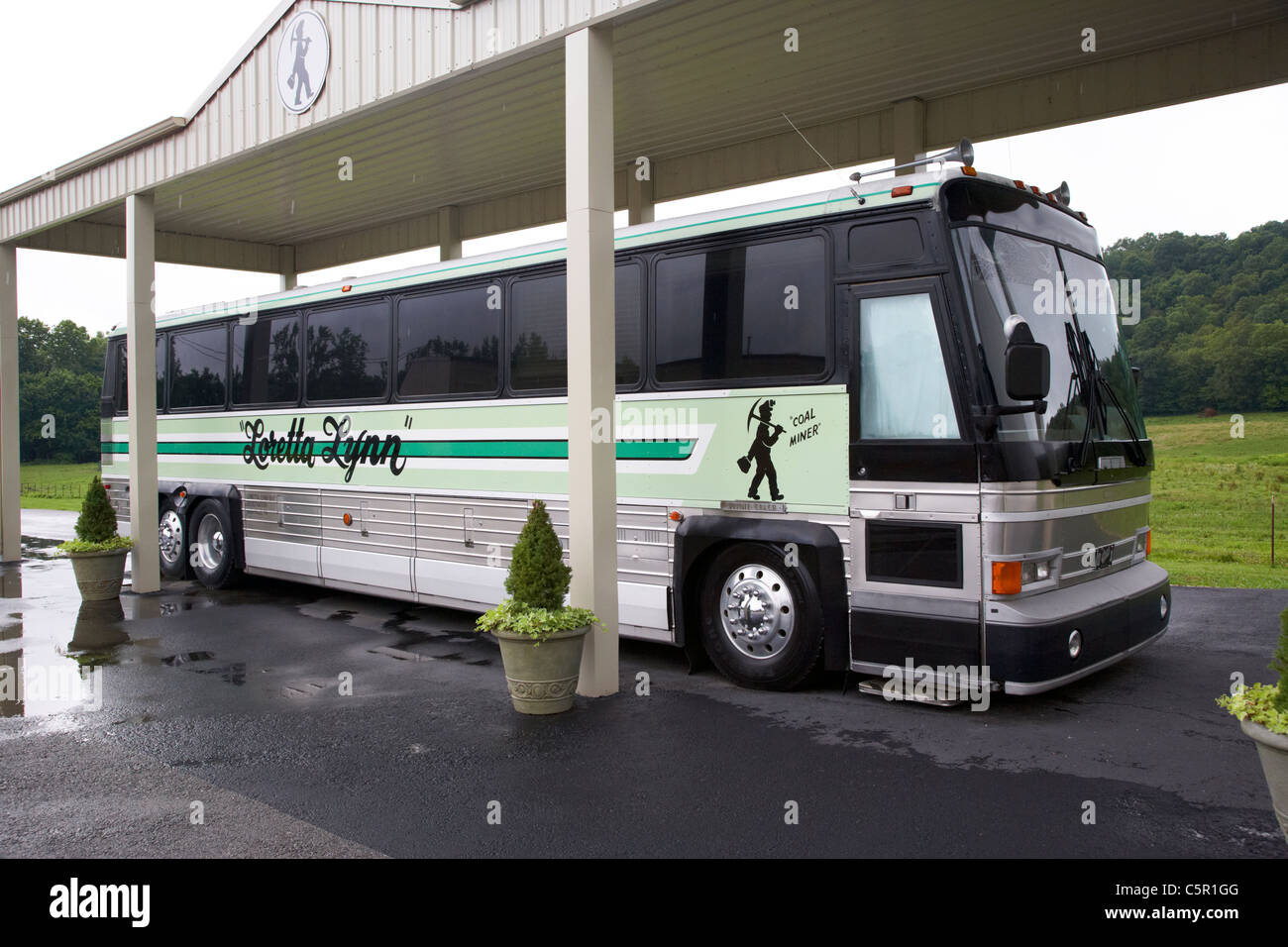 loretta lynn tour bus on her dude ranch hurricane mills tennessee usa Stock Photo