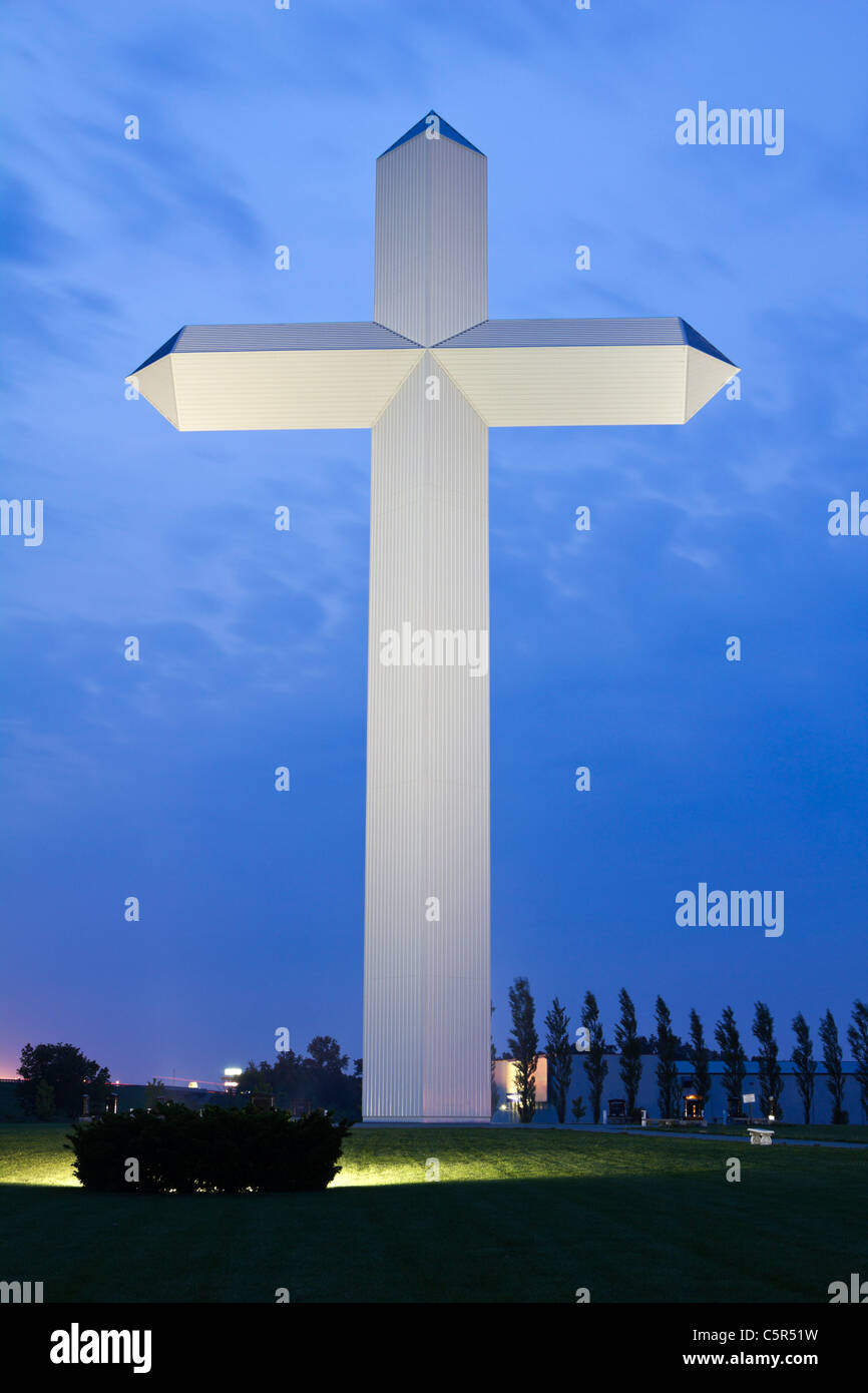 Cross in Effingham, Illinois Stock Photo Alamy