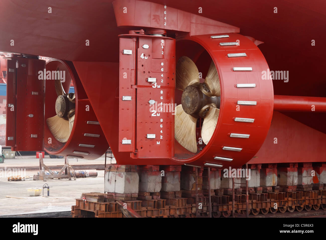Ships propellers hires stock photography and images Alamy