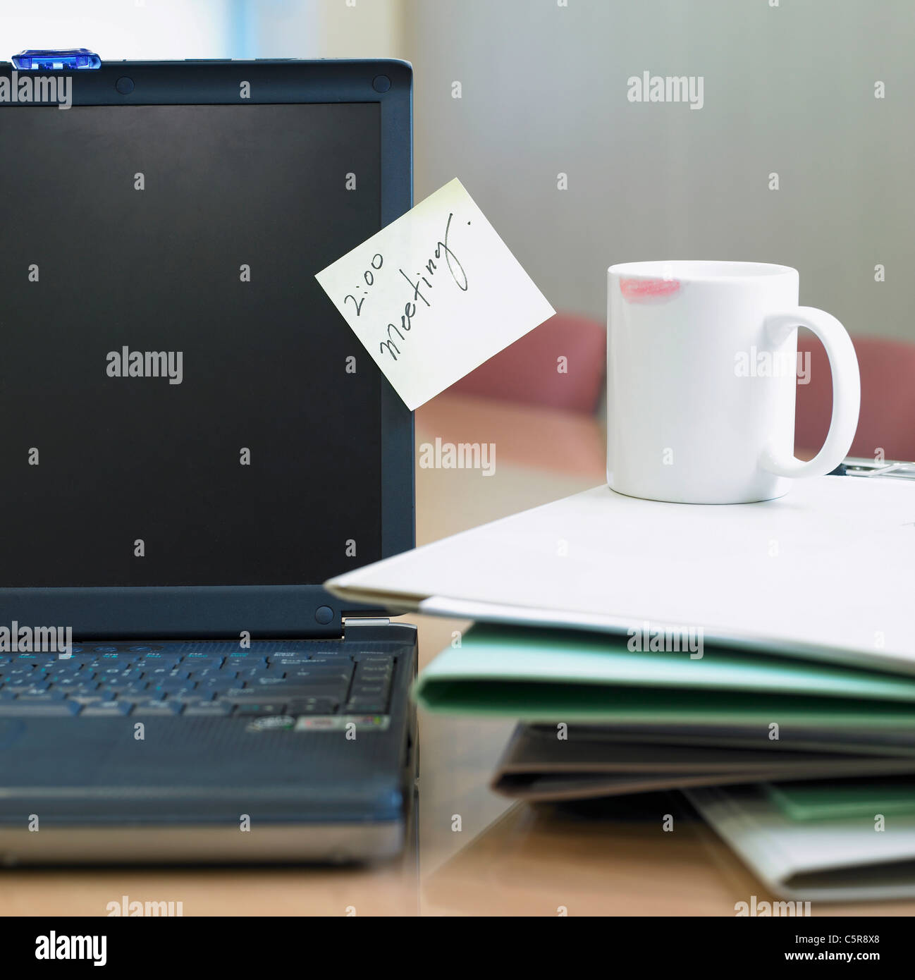 Desk computer other things hi-res stock photography and images - Alamy