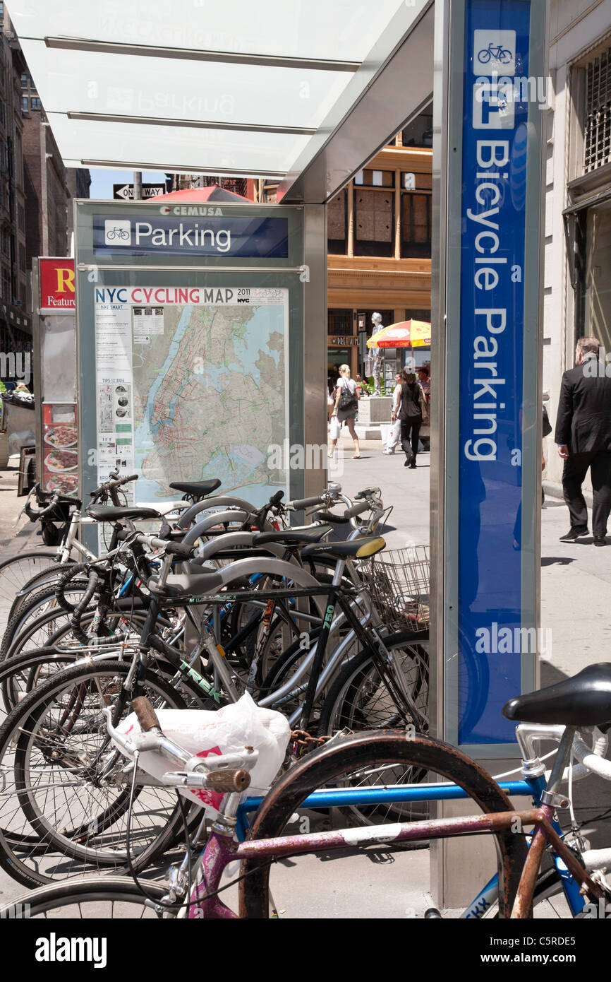 Public Bicycle Parking Shelter, Union Square , NYC Stock Photo Alamy