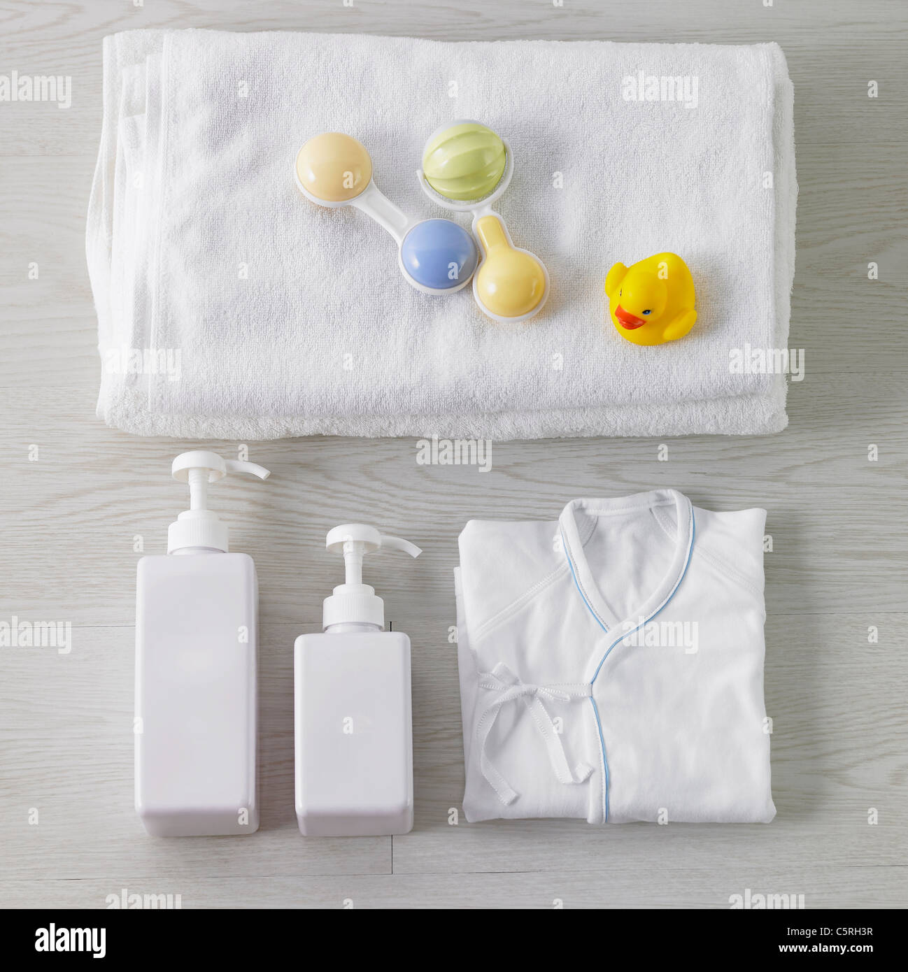 Baby's bath supplies Stock Photo Alamy