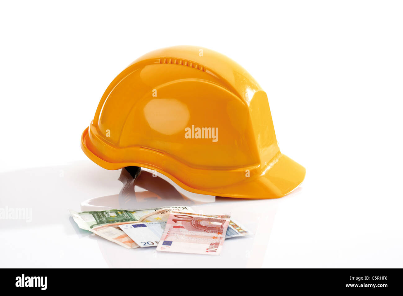 Different currency notes hi-res stock photography and images - Alamy