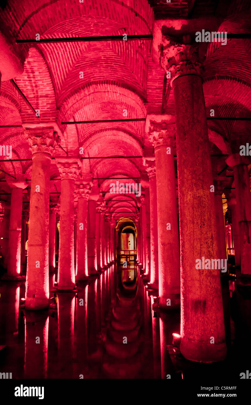 Basilica Cistern (Yerebatan Sarnıçı), Istanbul, Turkey Stock Photo - Alamy