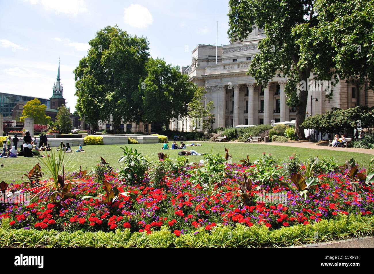 Trinity Square Gardens, Tower Hill, London Borough of Tower Hamlets, Greater London, England, United Kingdom Stock Photo