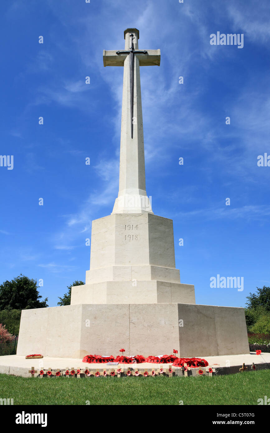 The Cross of Sacrifice at the WW1 military cemetery and memorial at Thiepval, near Albert, Picardy, France, Europe. Stock Photo