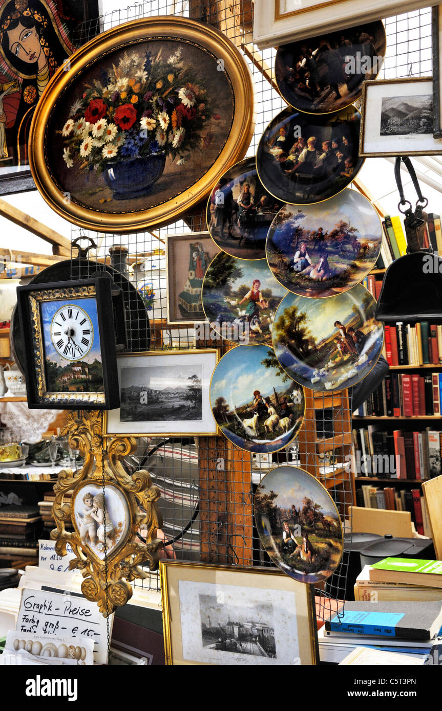 Germany, Bavaria, Munich, Auer Dult Market, Painted plates and other paraphernalia Stock Photo