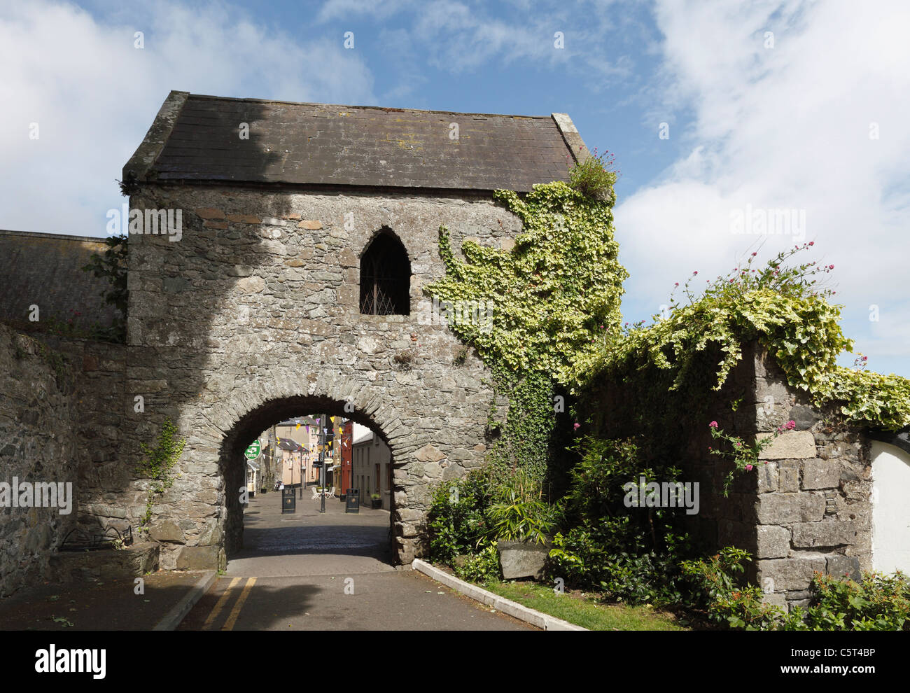 Republic of Ireland, County Louth, Cooley peninsula, Carlingford, View of Tholsel city gate Stock Photo