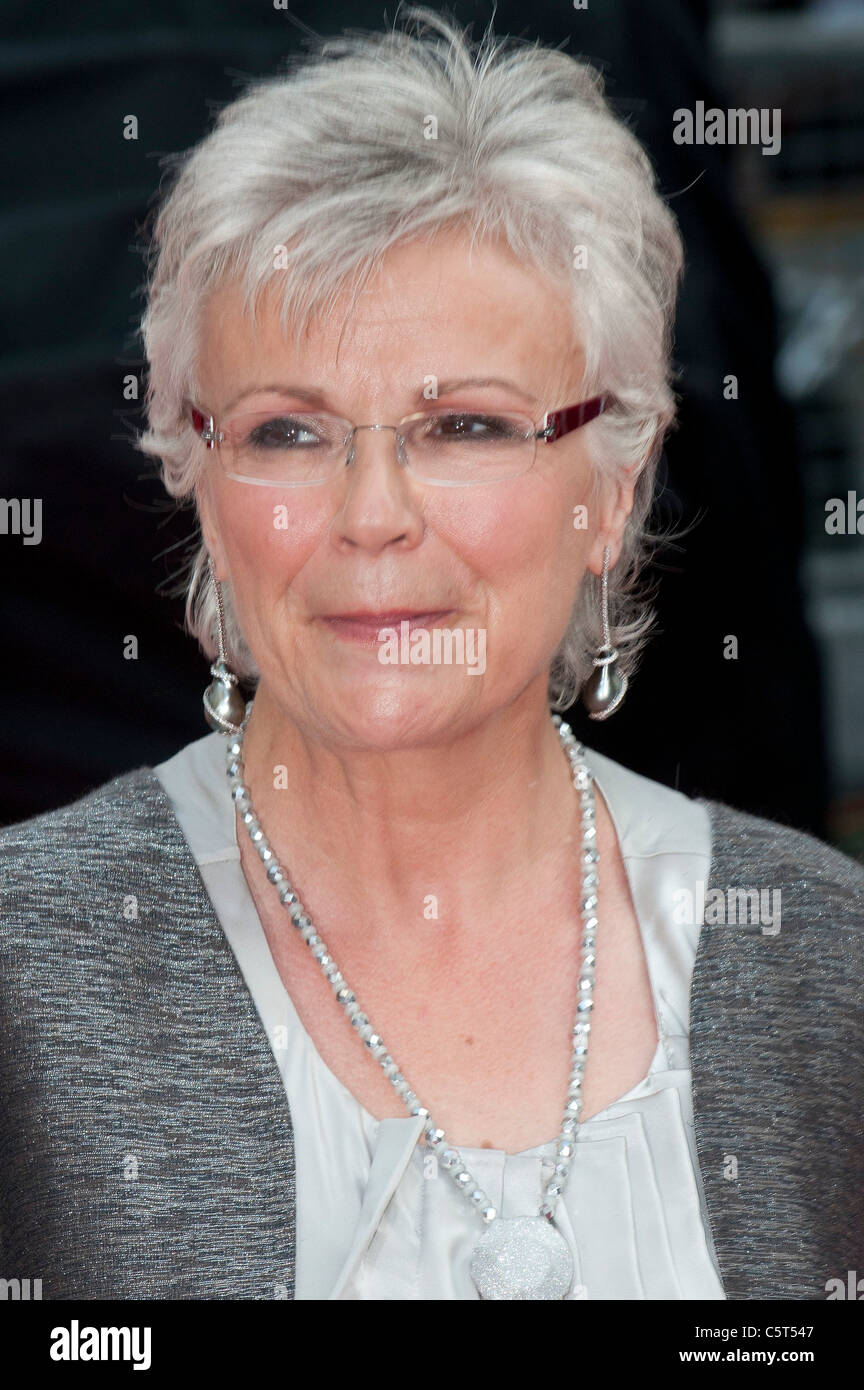 Julie Walters Head Shot 2010 Image Copyright Hollywood Head Shots Stock Photo Alamy