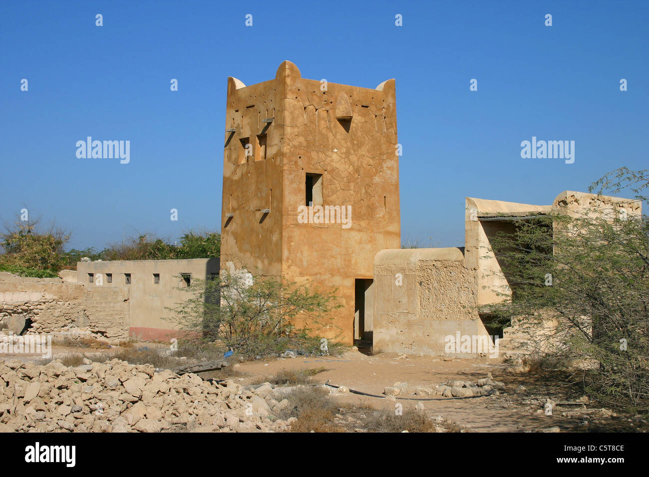 Tower in Al Jazeera Al Hamra, Ras Al Khaimah, U.A.E Stock Photo Alamy