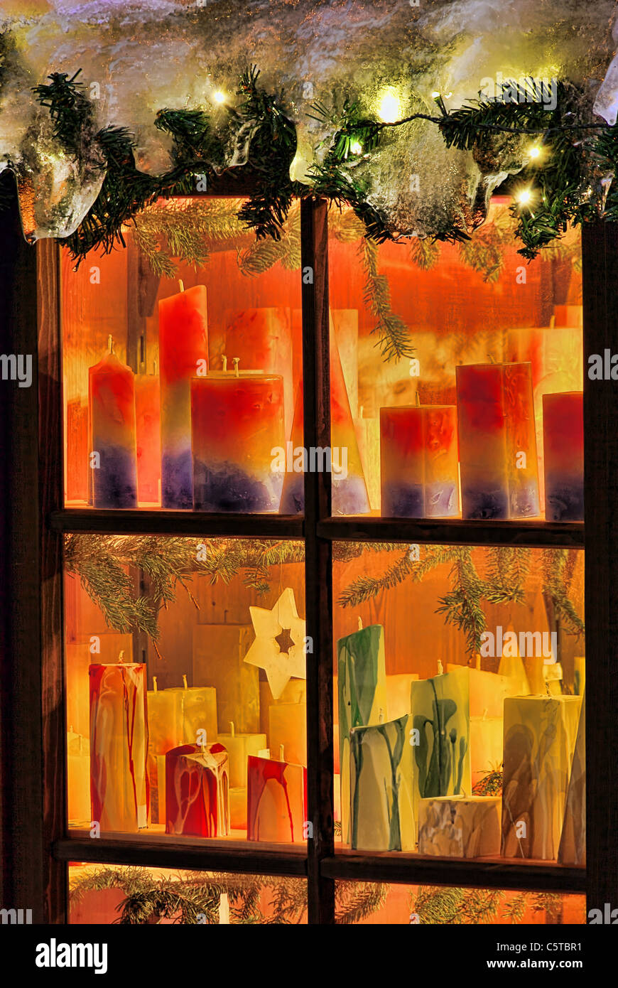 Kerzen im Fenster - candle in window 02 Stock Photo
