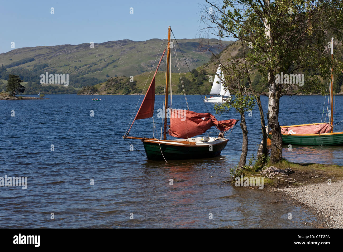 Sailing Dinghy's on Ullswater in the Lake District Stock Photo Alamy