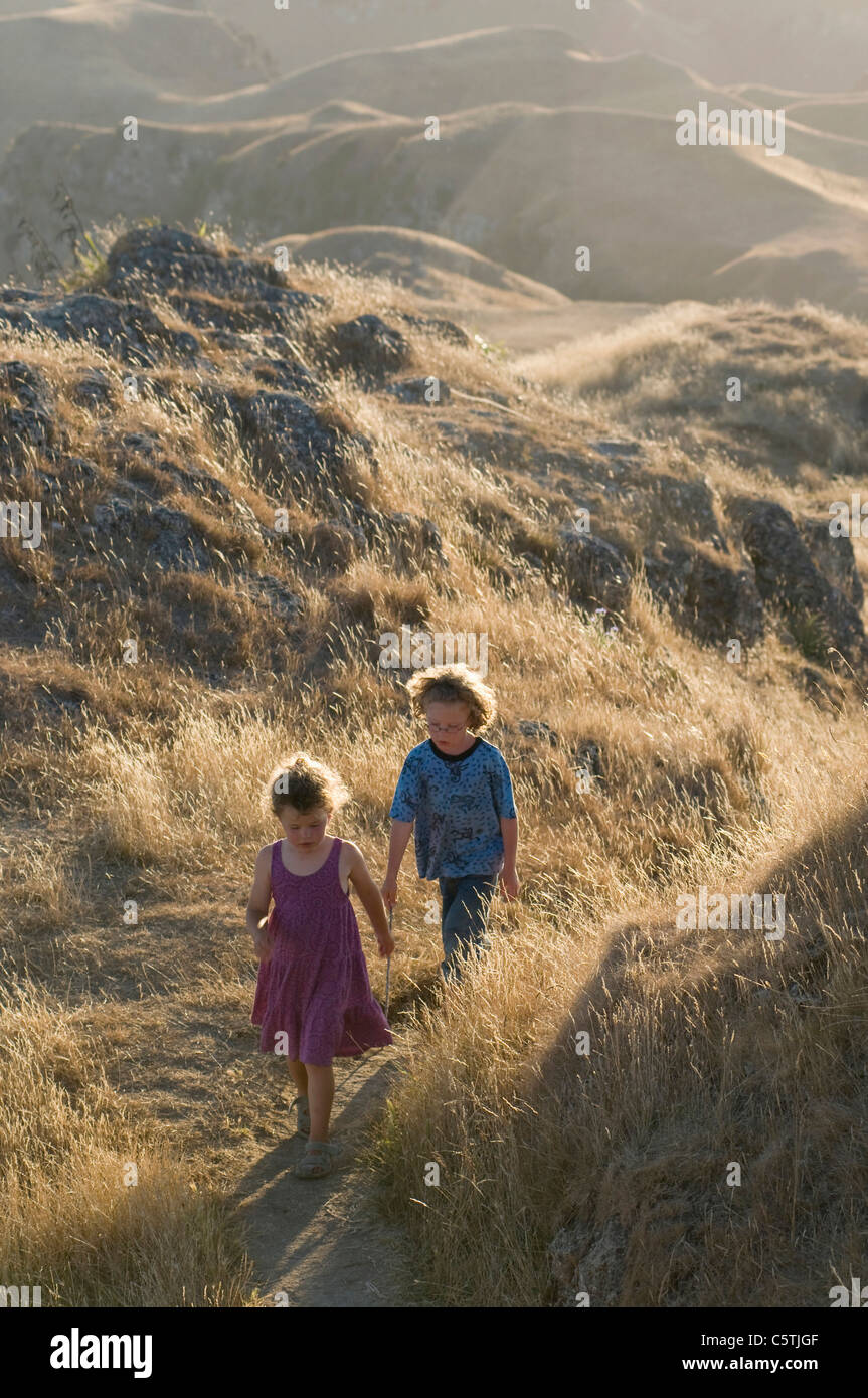 New Zealand, Havelock North, Children (4-5) (6-7) hiking Stock Photo