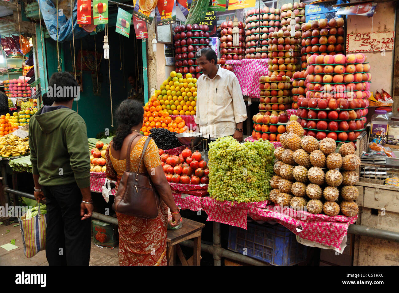 India, South India, Karnataka, Mysore, Fruit stall at Devaraja Market ...