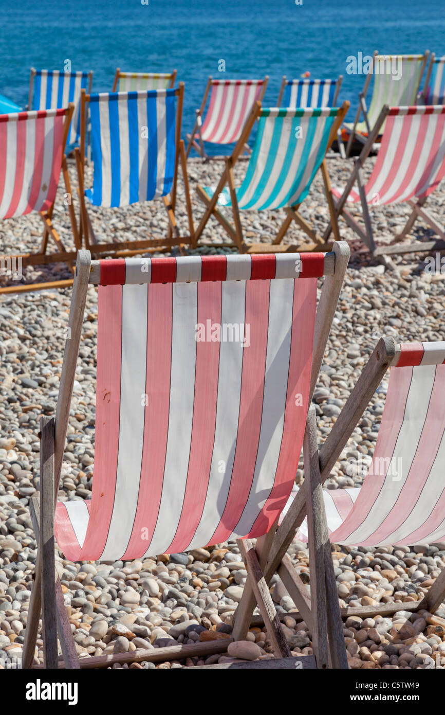Deck chairs beach uk hi-res stock photography and images - Alamy