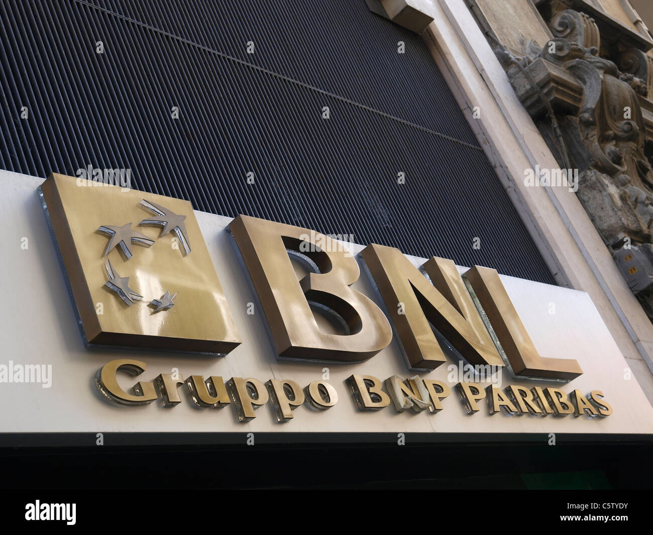 BNL, Gruppo BNP PARIBAS Stock Photo Alamy