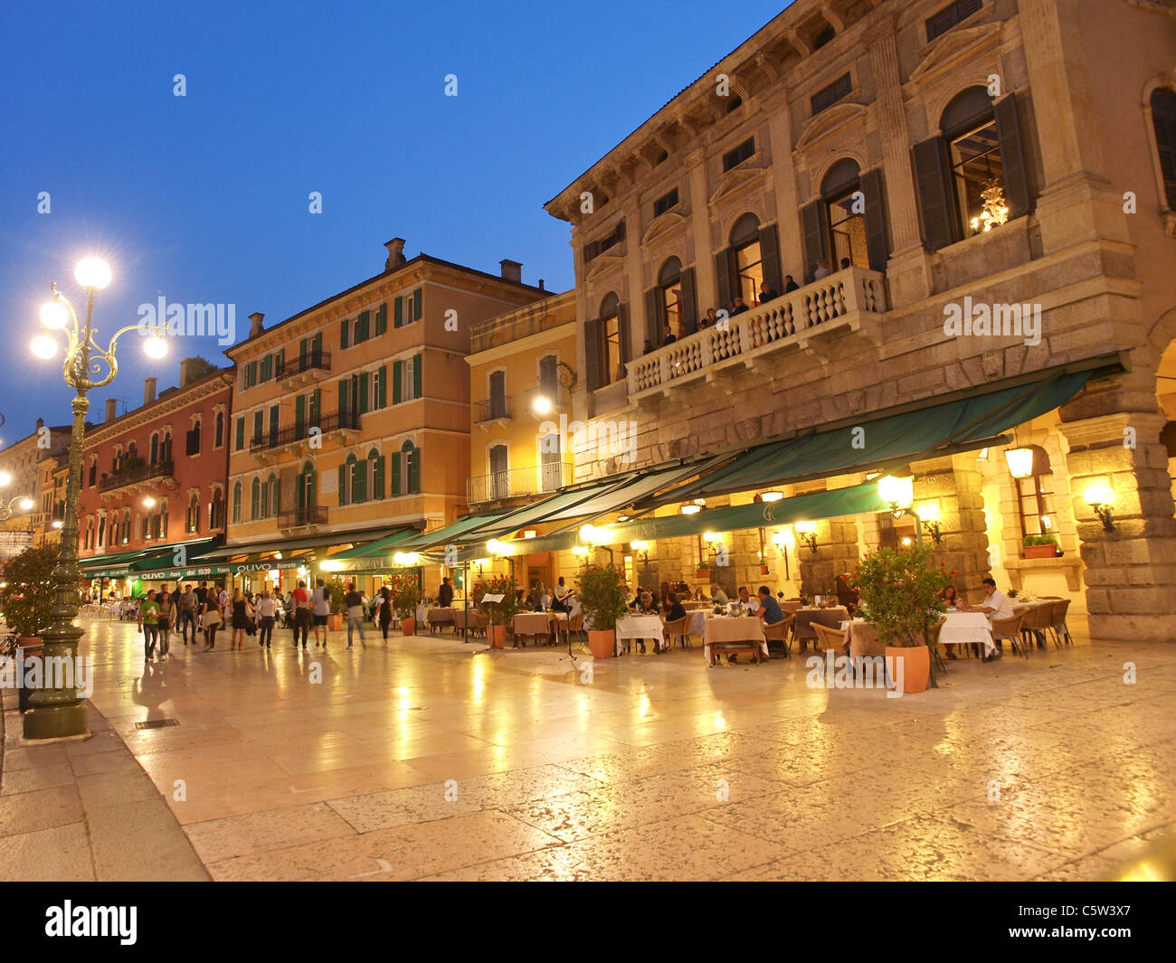 Verona, centre, nightlife, Italy Stock Photo Alamy
