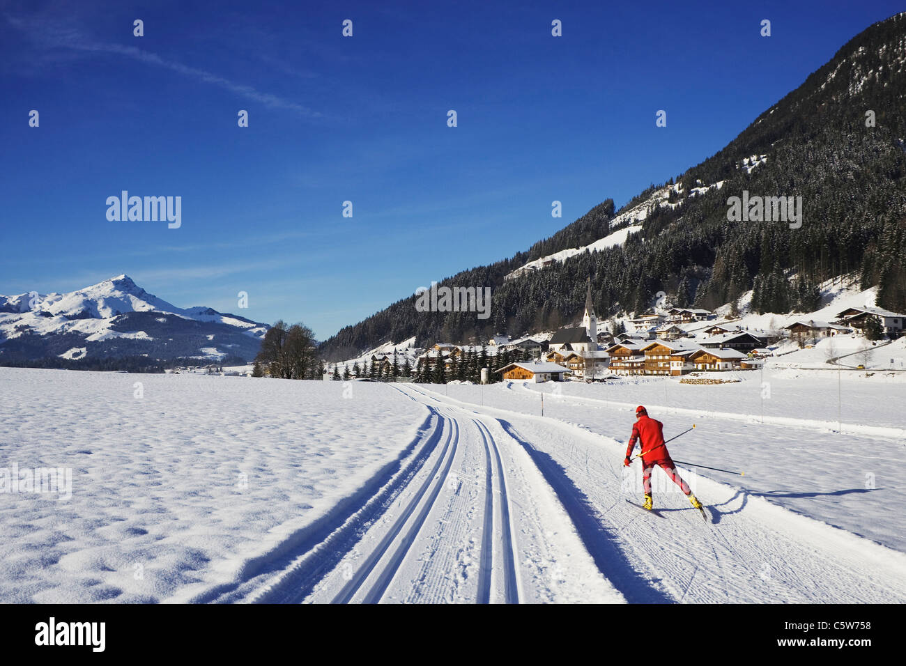 Austria, Tyrol, Lofer Mountains, Crosscountry skiing Stock Photo Alamy