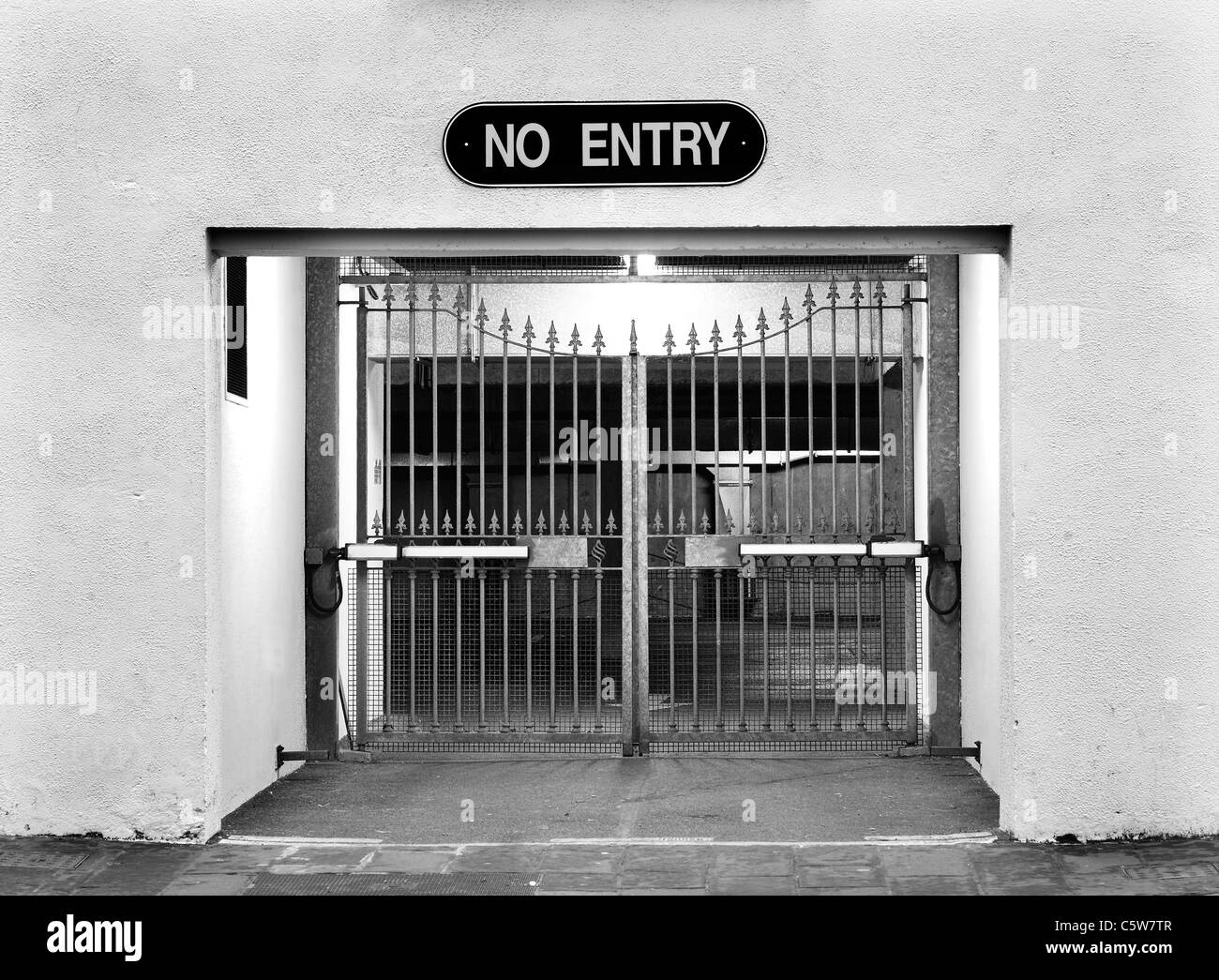 Underground car park hires stock photography and images Alamy