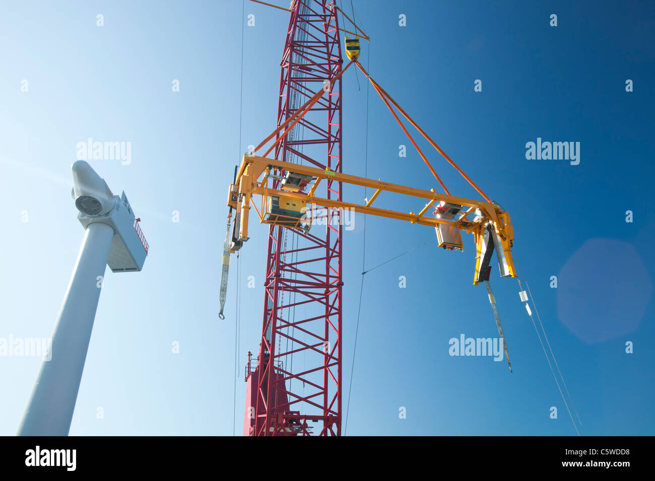 The jack up barge, Kraken, uses a specialist lifting cradle to lift