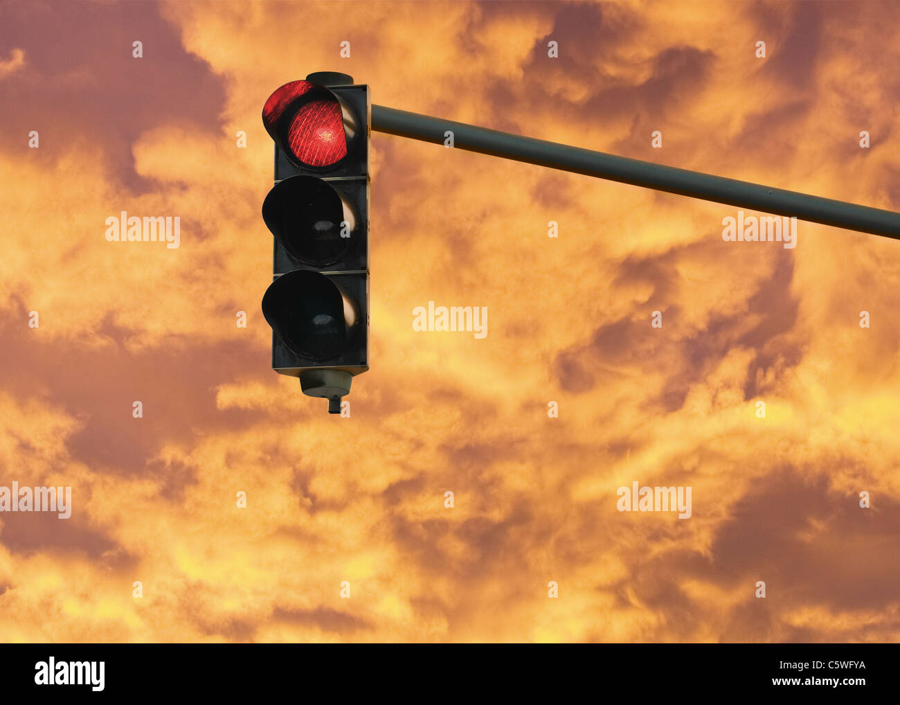 Germany, View of traffic light showing red light Stock Photo Alamy