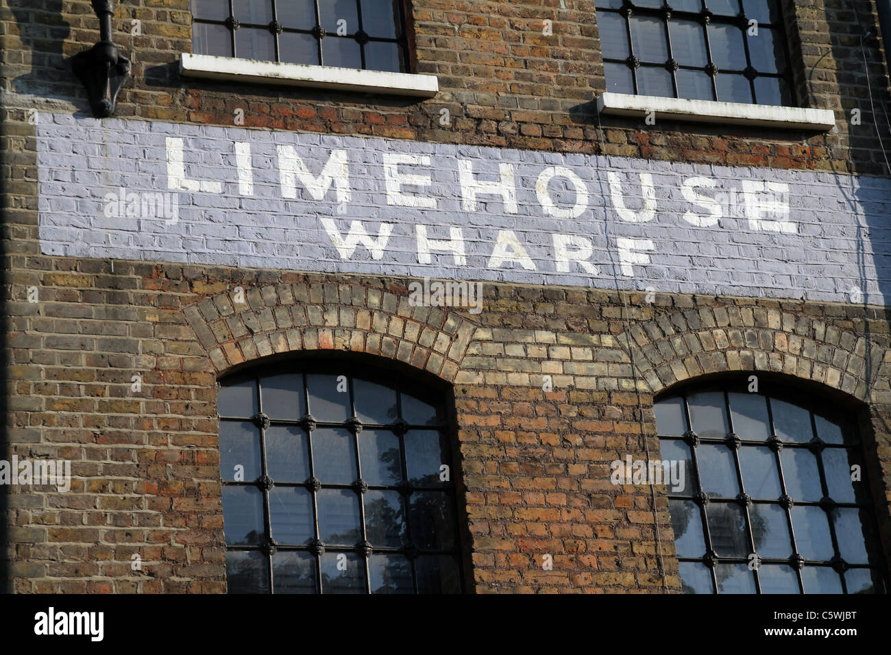 UK. Refurbished Limehouse Wharf in Poplar, London Stock Photo