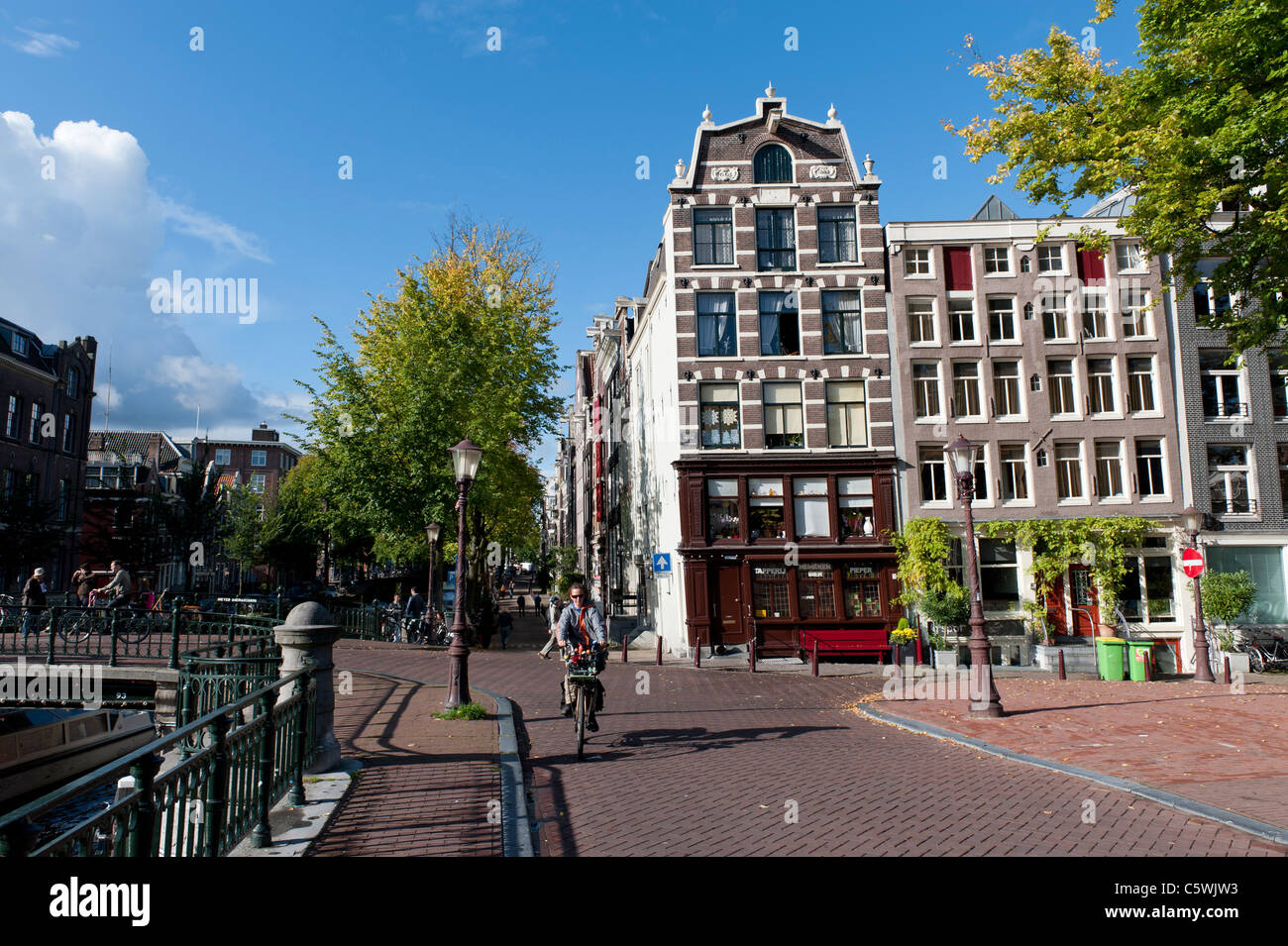 Cafe de Pieper, one of Amsterdams oldests cafes at corner Leidsegracht and Prinsengracht. Stock Photo