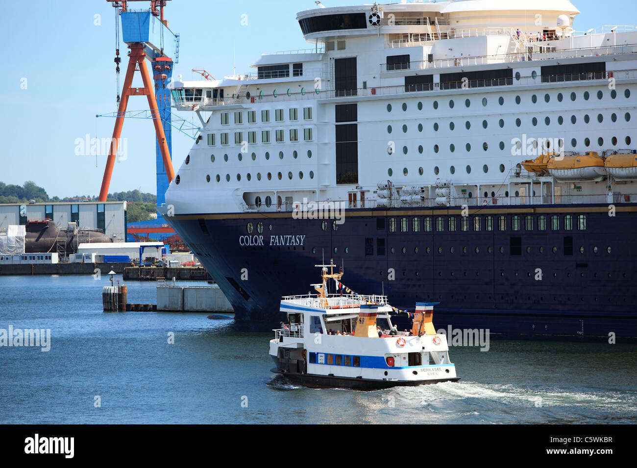 Kieler Hafen, Faehrschiff der ColorLine am Terminal Norwegenkai, kleines Ausflugsschiff, Kiel, Kieler Foerde, Ostsee, Schleswig-Holstein Stock Photo
