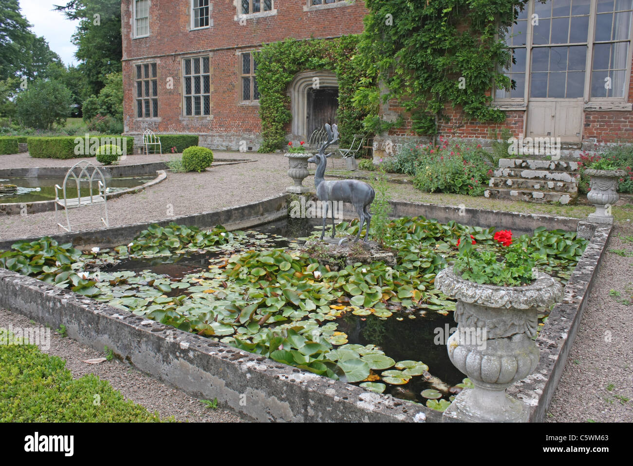 Much marcle hi-res stock photography and images - Alamy